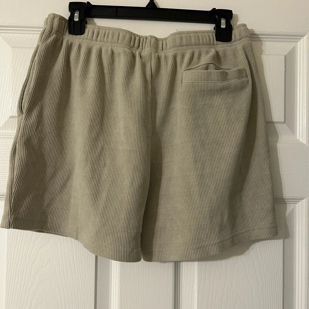 Beige Ribbed Drawstring Shorts - Picture 2 of 2